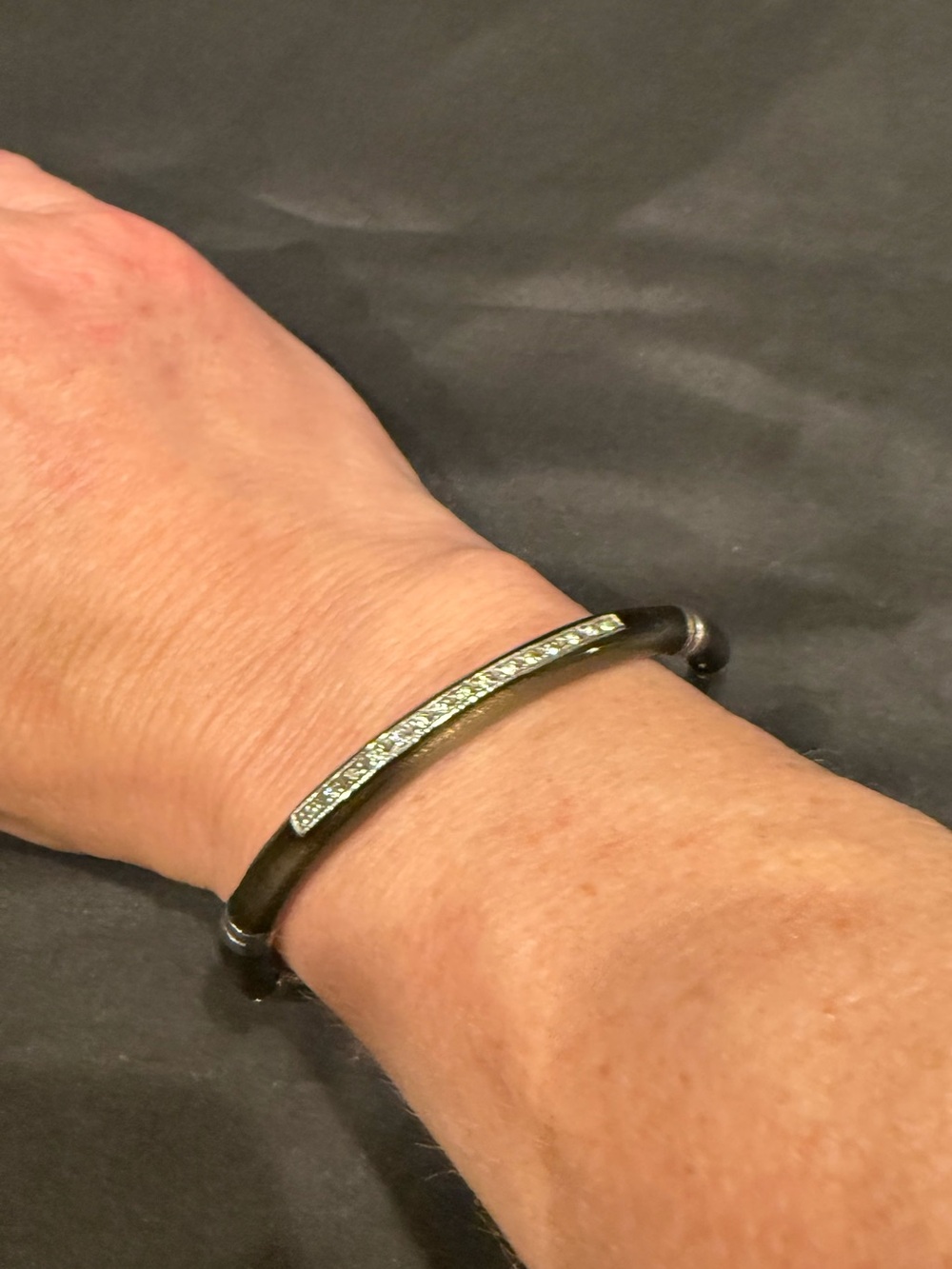 Vintage Style Dark Gray Resin Silver Crystal Inlay Open Bangle Bracelet